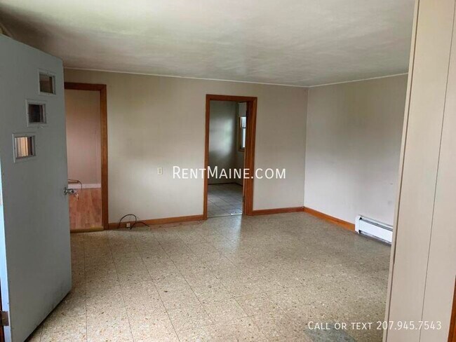 Building Photo - 35 Bosworth St