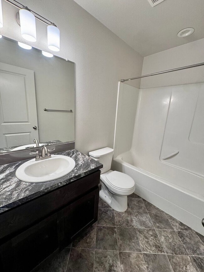 Building Photo - Almost all plank flooring -Beautiful Newer Built Home Central location!
