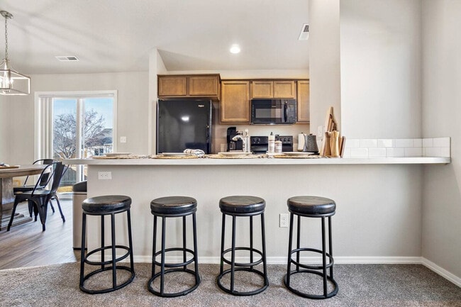 Building Photo - 11590 Maidstone St