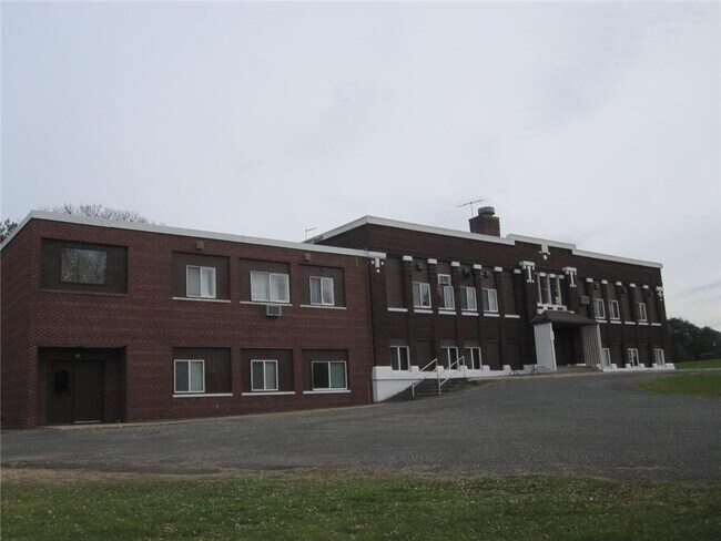 Building Photo - 102 Bridge Ave