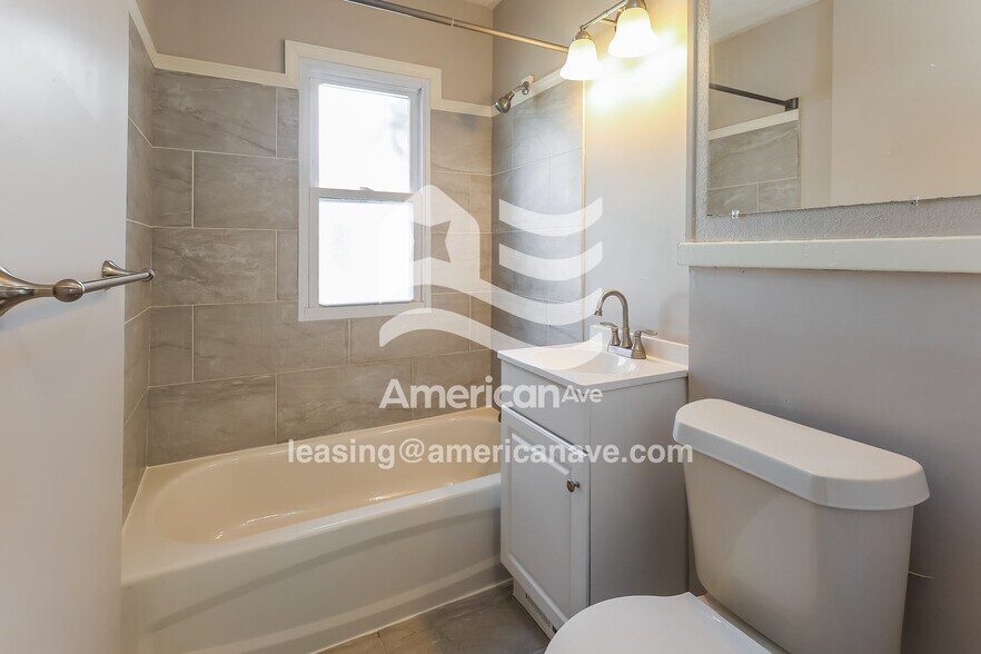 Building Photo - 24914 Rosalind Ave