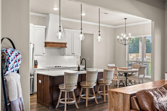 Building Photo - 3020 Keifer Marshall Dr