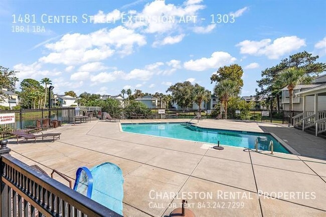 Building Photo - 1481 Center Street Ext