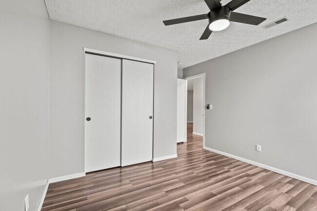 Building Photo - 1522 Sargas St