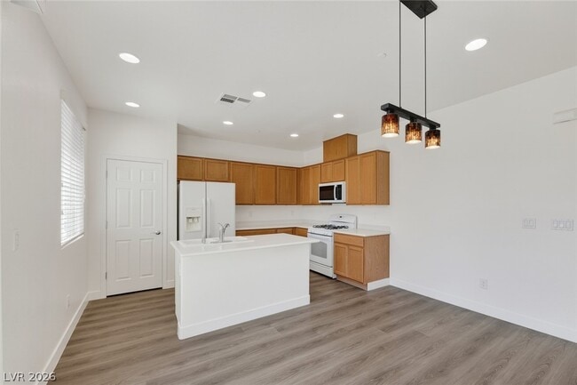 Building Photo - 3672 Via Vicchio