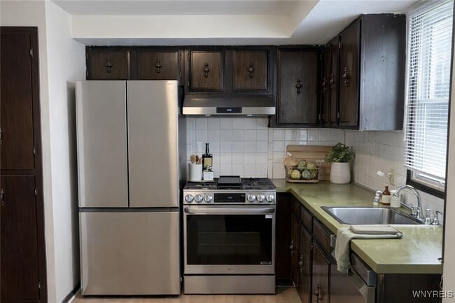 Building Photo - 431 Kaymar Dr