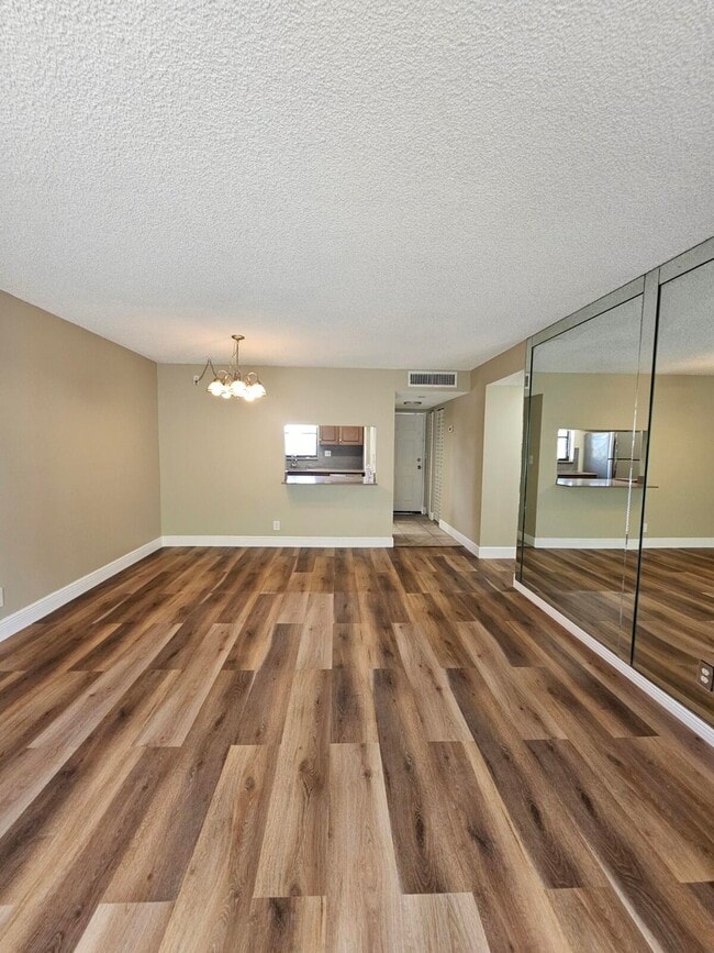 Building Photo - 2050 N Congress Ave