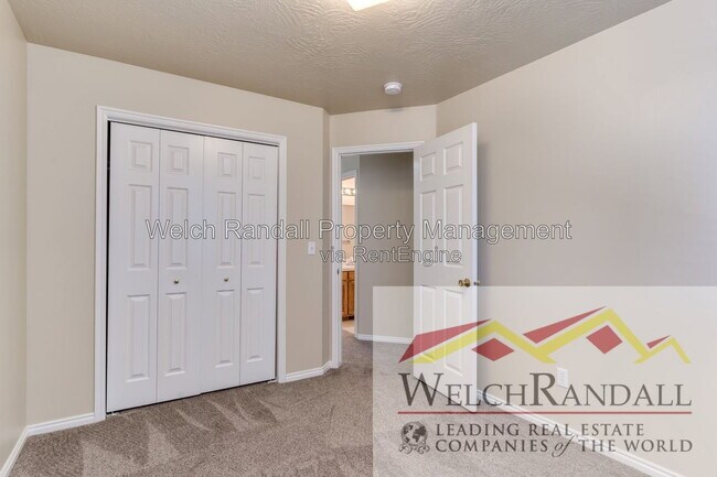 Building Photo - 478 E 2600 N