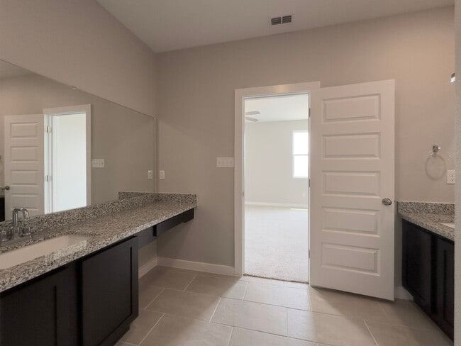 Building Photo - Newly constructed 4bd Home in Villas San A...
