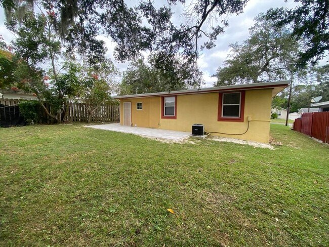 Building Photo - 3/2 in Holly Hill