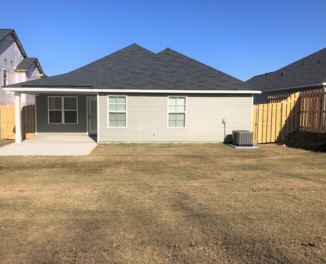 Building Photo - 851 Goodale Dr