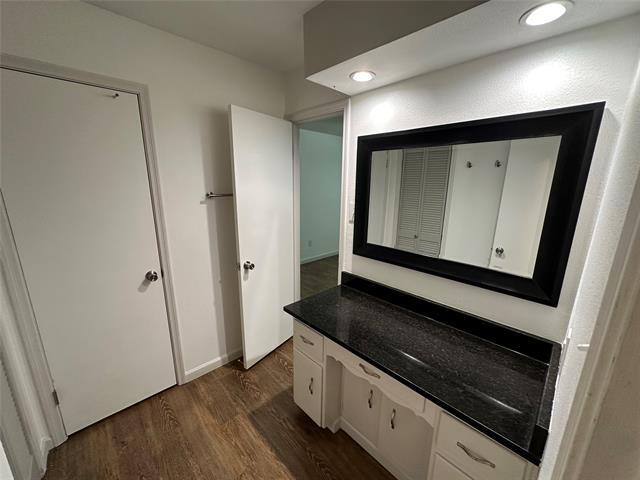 Building Photo - 1125 Wedgewood Dr