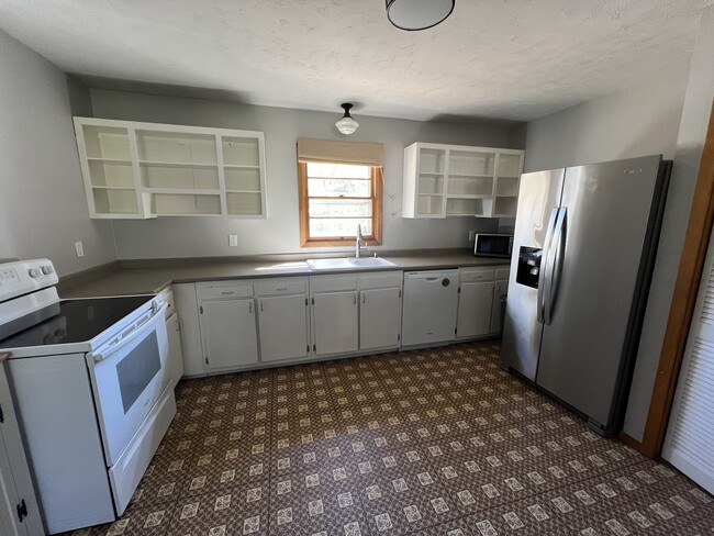 Building Photo - 4231 Sevierville Pike