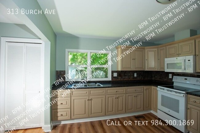 Building Photo - 313 Burch Ave