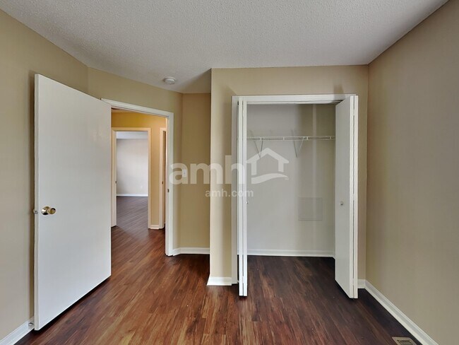 Building Photo - 10321 Hornton St