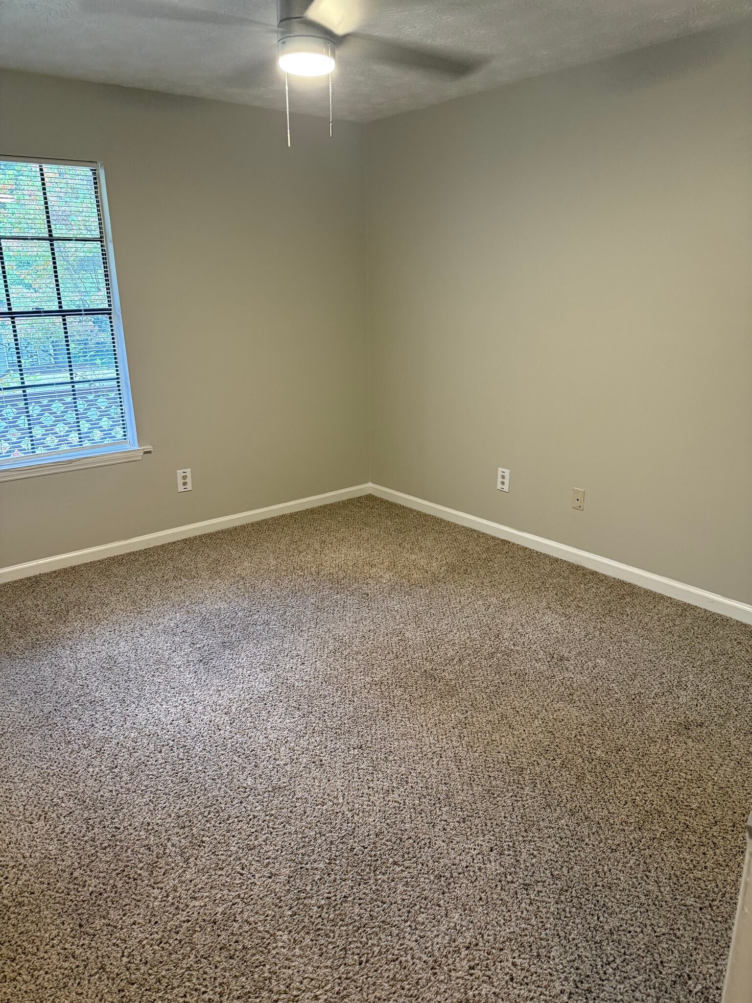 Building Photo - 2071 Walden Park Pl