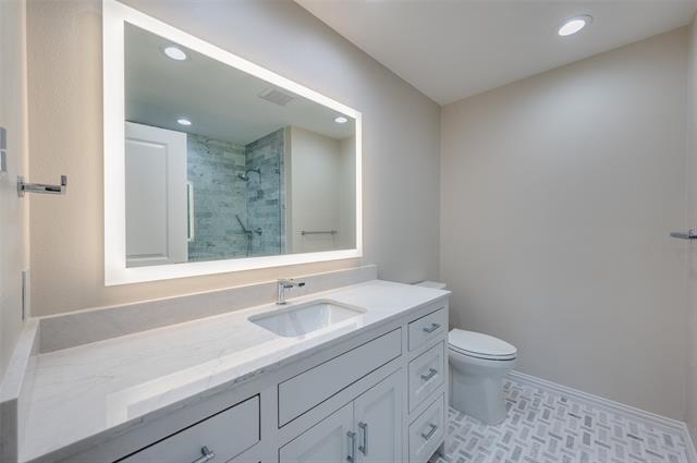 Building Photo - 7154 Stonetrail Dr