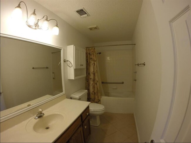 Building Photo - 109 Matador Ct
