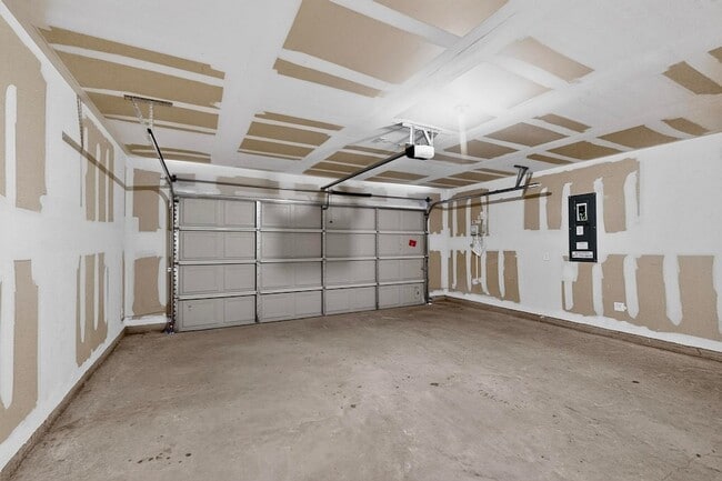 Building Photo - 504 Tidal Dr