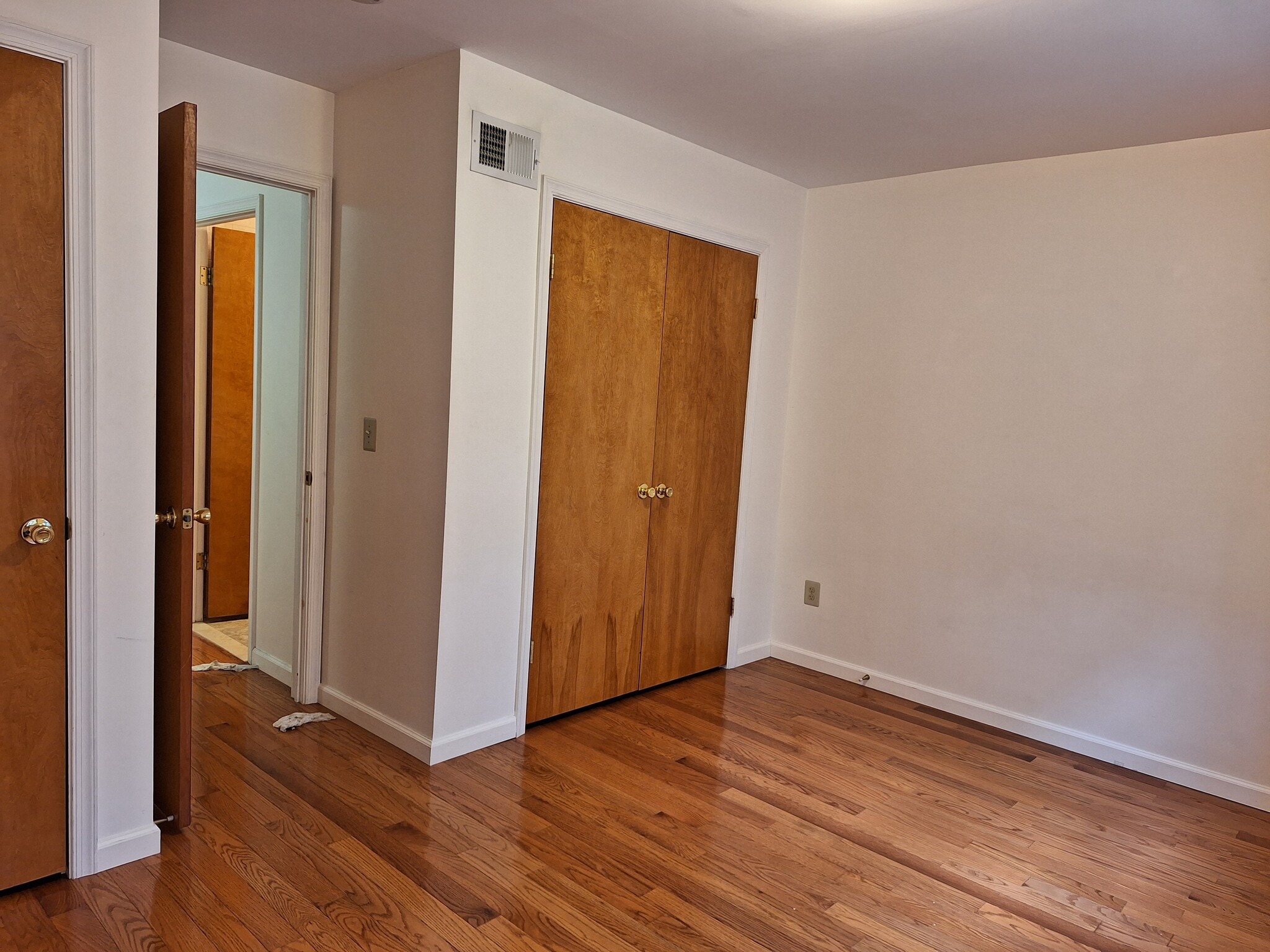 2nd floor bedroom - 1229 Wood St