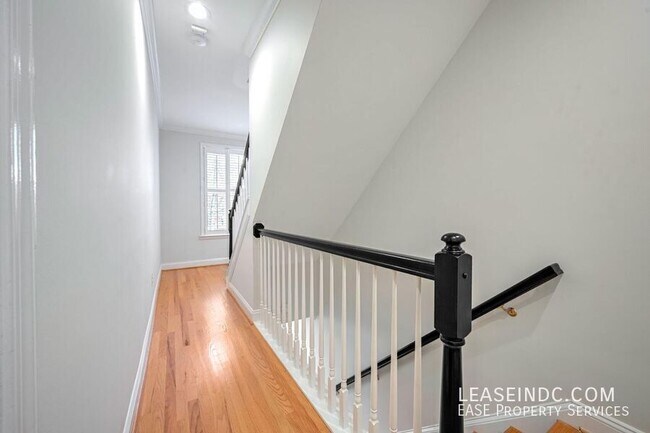 Building Photo - 1208 V St NW