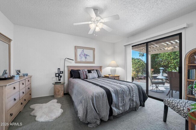 Building Photo - Discover comfortable living in this long term furnished or unfurnished home in Leisure World a 45...