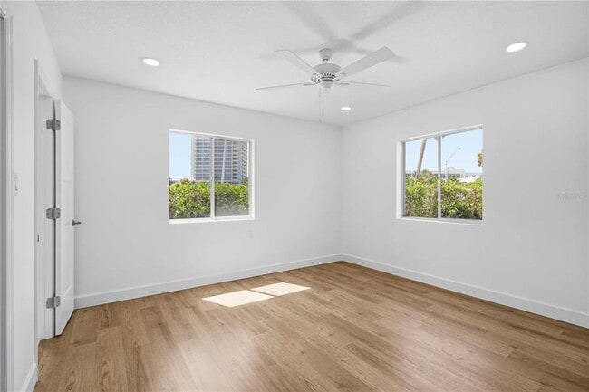 Building Photo - 765 John Ringling Blvd