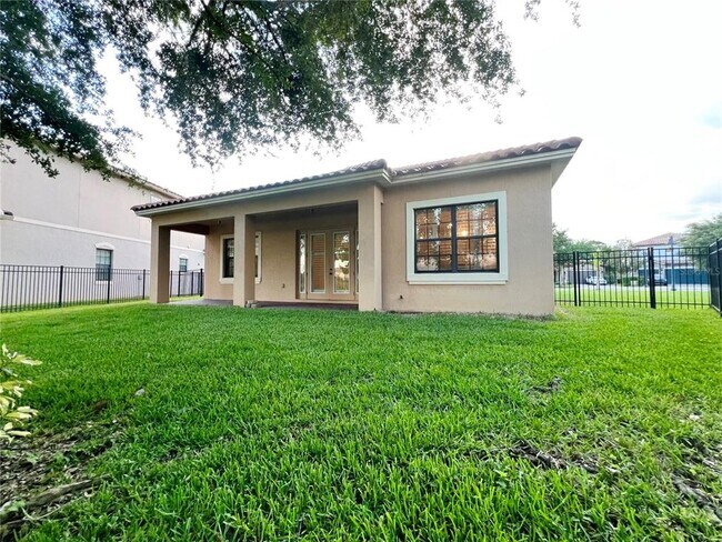 Building Photo - 8213 Prestbury Dr
