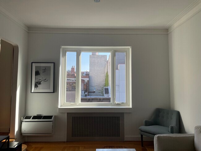 Updated windows - 255 W 23rd St