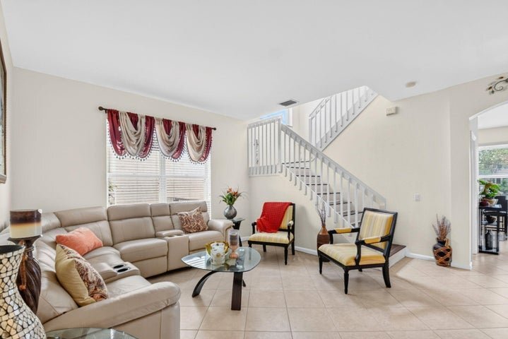 Building Photo - 5018 Starblaze Dr
