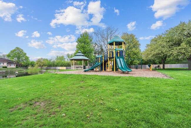 Building Photo - 334 Plumwood Ct
