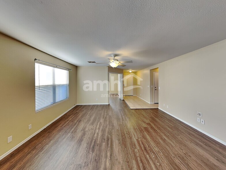 Building Photo - 10530 W Carlota Ln