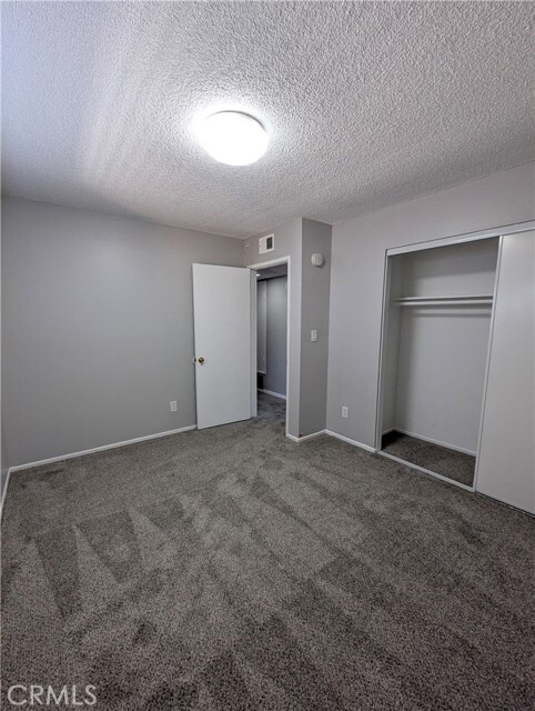 Building Photo - 17031 Pinehurst Ln