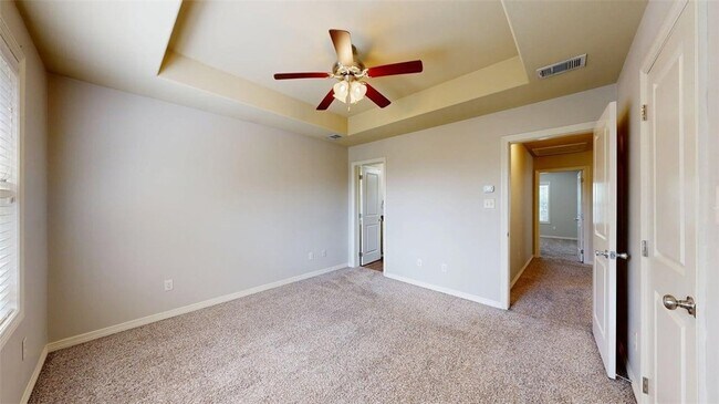 Building Photo - 106 Richards St