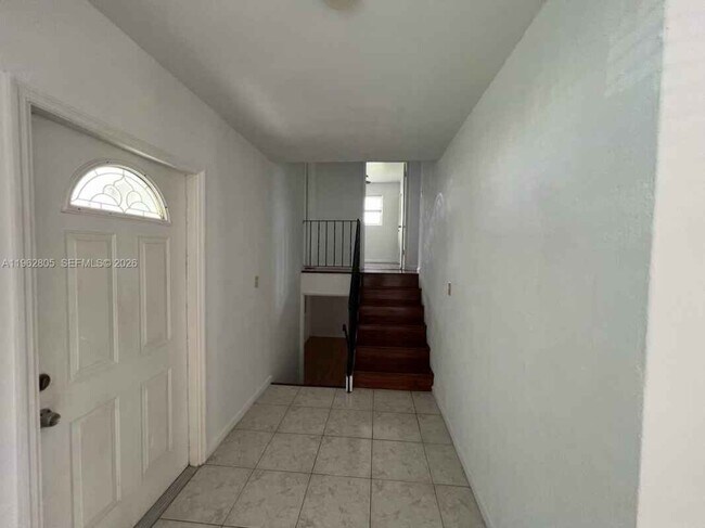 Building Photo - 1260 NE 200th Terrace