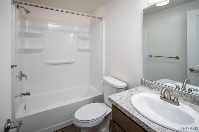 Building Photo - 1337 Millersport Hwy