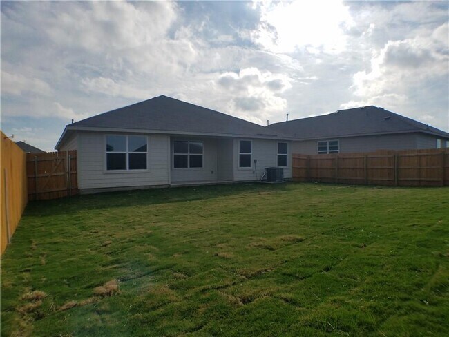 Building Photo - 15100 Harkness Pass