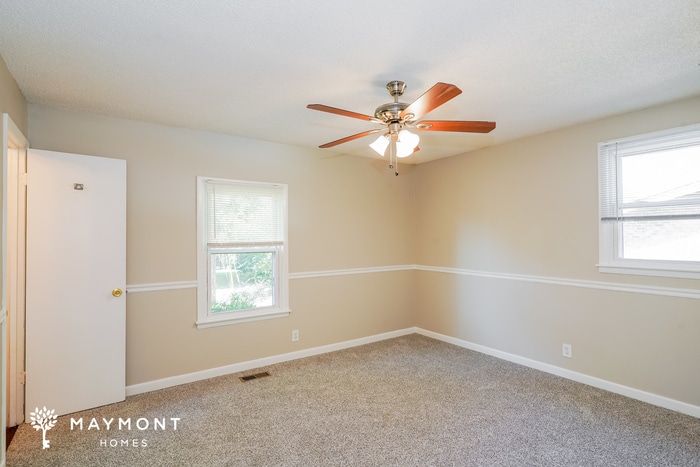 Building Photo - 4873 Everest Dr