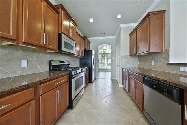 Building Photo - 139 Sweet Leaf Grove Ln