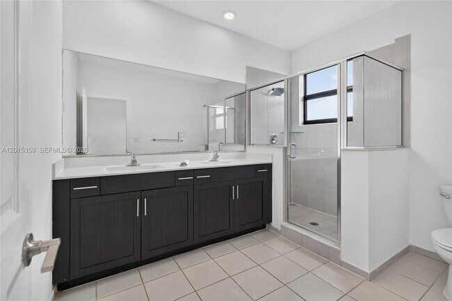 Building Photo - 5892 Mustang Manor