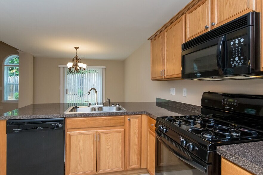 Building Photo - 47 Highland Falls Dr