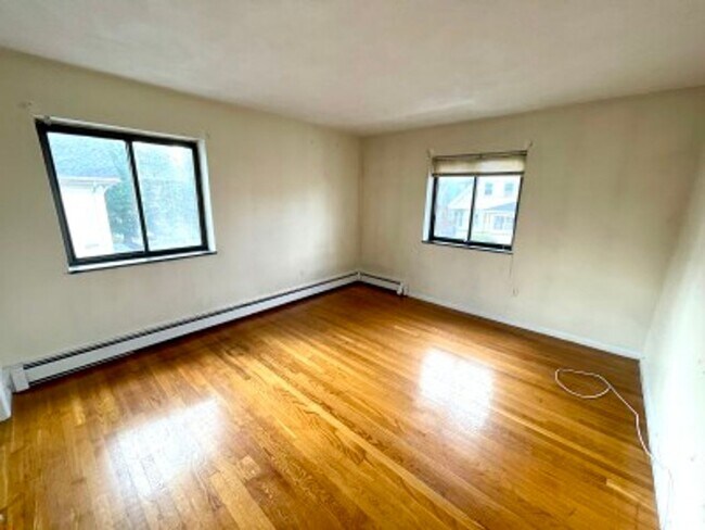 Building Photo - 28 Allston St
