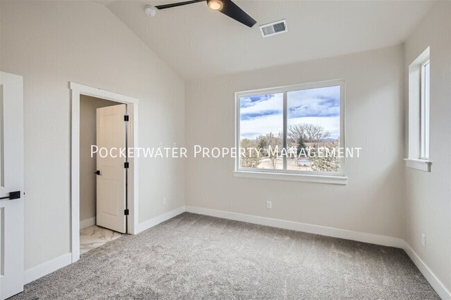 Building Photo - 1353 Baker St