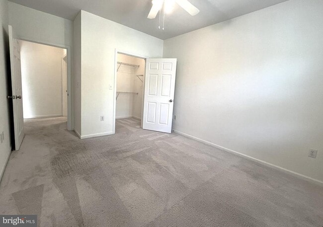 Building Photo - 12953 Centre Park Cir