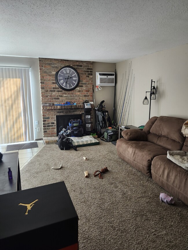 Building Photo - 806 Old Settlers Trail