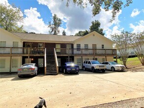 Building Photo - Country Side Apartments