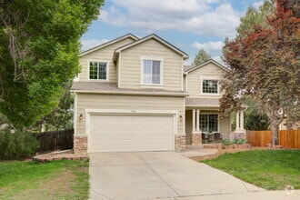 Building Photo - "Charming 3-Bedroom Retreat with 3.5 Baths...