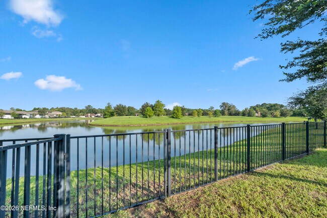 Building Photo - 8279 Meadow Walk Ln
