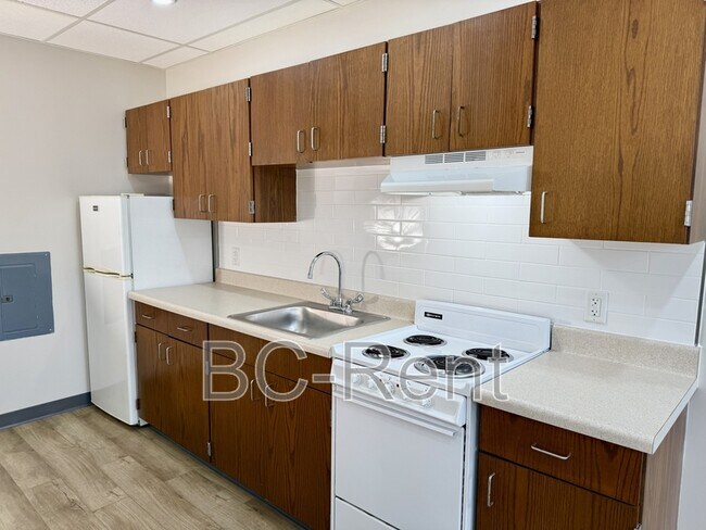 Primary Photo - 622 17th St