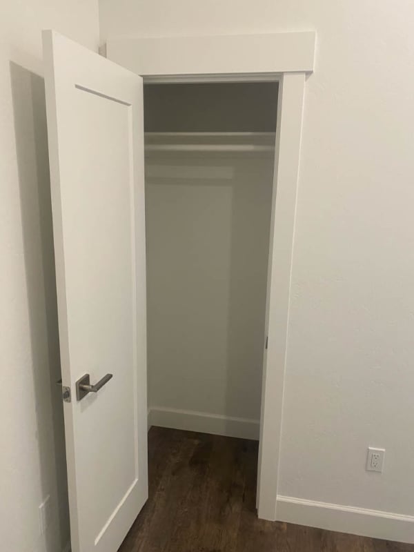 Building Photo - 722 Blue River Pkwy